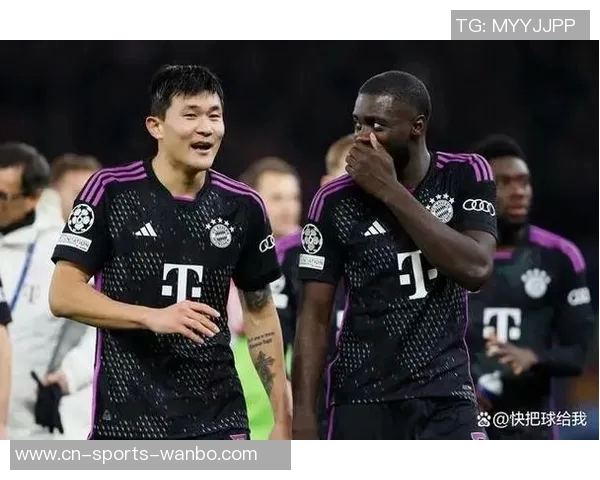 拜仁球员齐聚慕尼黑啤酒节伊藤洋辉与金玟哉同框亮相