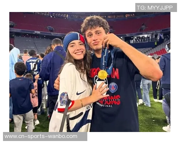 内维斯女友分享巴黎时装周精彩瞬间感受城市每个角落的魔力与魅力 内维斯女友分享巴黎时装周精彩瞬间感受城市每个角落的魔力与魅力