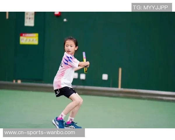 王大雷分享陪家人观赛乐趣自言网球水平不及女儿令人意外 王大雷分享陪家人观赛乐趣自言网球水平不及女儿令人意外