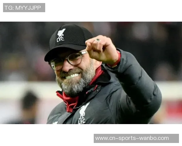 64岁红军名宿拉什与16岁女友订婚焕发新生活激情