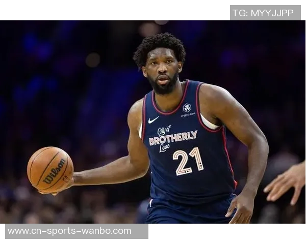 恩比德背打里夫斯巧妙转身却错失关键跳投遗憾未能得分 恩比德背打里夫斯巧妙转身却错失关键跳投遗憾未能得分